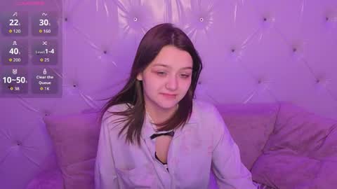 Snapshot of xxxnaughtyfoxxx chatting on April 22, 2026, 7:04 pm foxy online show from April 22, 2026, 7:04 pm