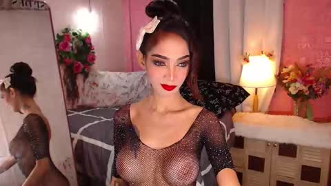 xxxqueenoftransxxx online show from February 7, 2026, 11:30 pm