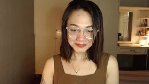 Melissa online show from October 11, 2025, 6:12 am