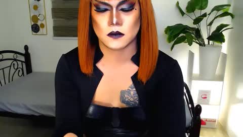 QueenMarina online show from May 13, 2026, 9:33 pm