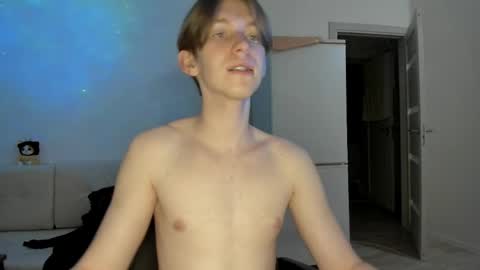 Snapshot of y0ursteve chatting on May 5, 2026, 2:36 pm y0ursteve online show from May 5, 2026, 2:36 pm
