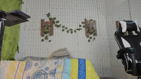 yacksson_lawrence online show from January 12, 2025, 1:53 am