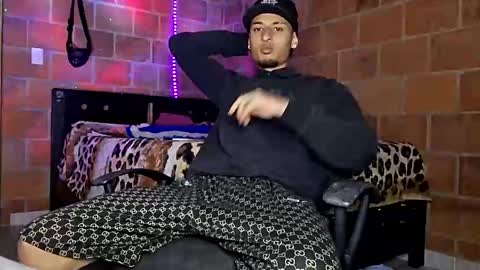 Yajz online show from June 7, 2026, 4:49 am