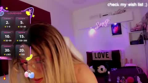 Snapshot of yakitai chatting on February 10, 2026, 5:00 am Yaki online show from February 10, 2026, 5:00 am