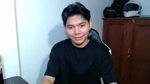 Eian online show from December 2, 2025, 10:27 pm