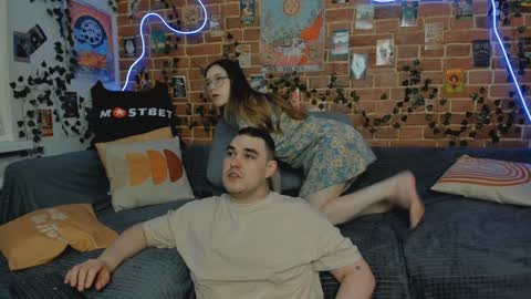 Snapshot of yami_yami_yami chatting on December 3, 2024, 6:06 pm Mia and Andry  online show from December 3, 2024, 6:06 pm