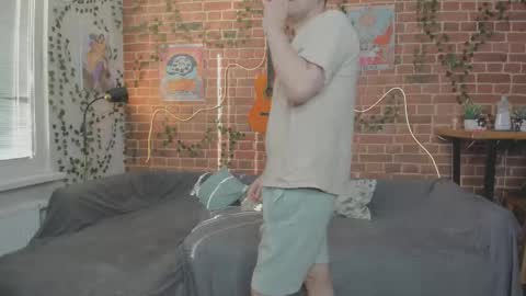 Snapshot of yami_yami_yami chatting on October 1, 2025, 12:33 pm Mia and Andry  online show from October 1, 2025, 12:33 pm