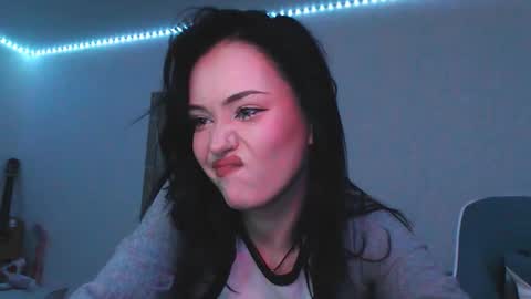 Snapshot of yamilean chatting on March 2, 2025, 10:48 pm Yami online show from March 2, 2025, 10:48 pm