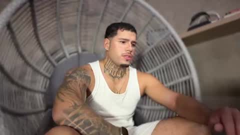 Snapshot of yamp_bigcock chatting on July 10, 2026, 3:11 am yamp sambrano online show from July 10, 2026, 3:11 am