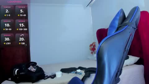 Snapshot of yan_nyan chatting on February 17, 2025, 10:25 pm yan_nyan online show from February 17, 2025, 10:25 pm