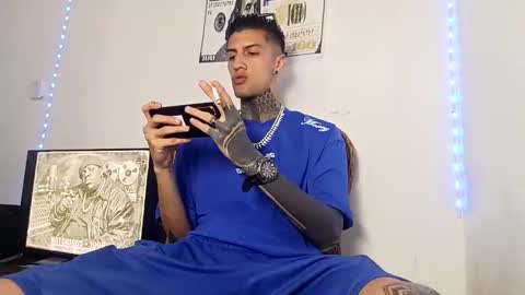 Yan online show from February 19, 2026, 6:42 am