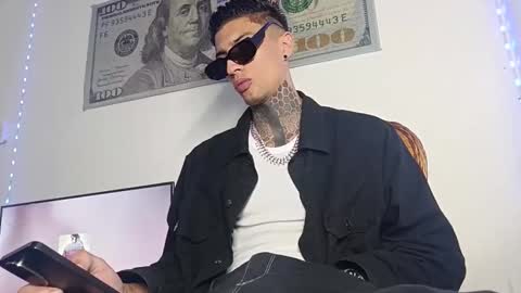 Yan online show from April 2, 2026, 2:42 am