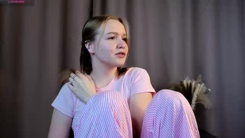 Kate online show from October 8, 2025, 1:09 pm