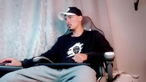 Snapshot of yankees_xxx chatting on June 7, 2026, 12:31 pm yankees online show from June 7, 2026, 12:31 pm