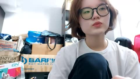 Lily online show from October 5, 2025, 10:35 am