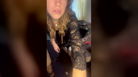 yanyanpixie online show from December 20, 2025, 4:03 pm