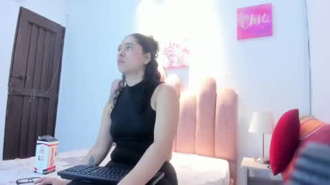 yara10_ online show from April 29, 2026, 12:20 pm