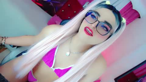 yarethrousss online show from October 9, 2025, 5:38 am