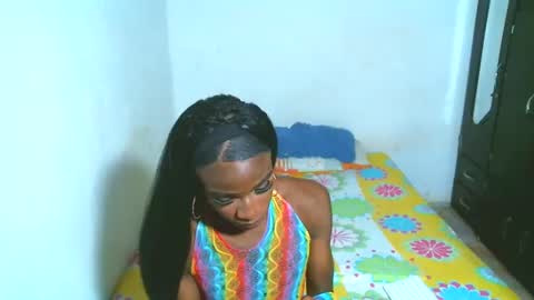 Snapshot of yarithza_ts2003 chatting on January 23, 2025, 3:05 am YARITHZA online show from January 23, 2025, 3:05 am