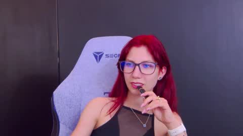 Snapshot of yasemina_ chatting on May 27, 2026, 12:07 am Yase online show from May 27, 2026, 12:07 am