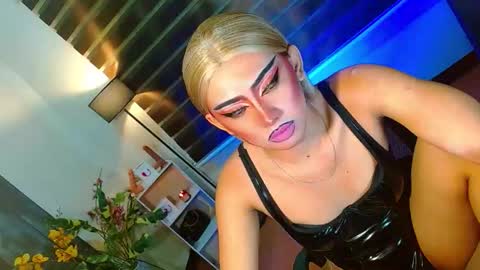 miss yasii online show from March 23, 2026, 3:27 pm