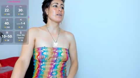 Snapshot of yasmin_goldenst chatting on September 25, 2025, 8:34 pm Yasemin online show from September 25, 2025, 8:34 pm