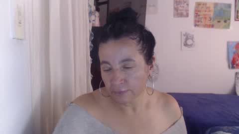 Snapshot of yasmin_love85 chatting on April 28, 2026, 3:17 pm yasmin_love85 online show from April 28, 2026, 3:17 pm