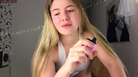 Yasyaa  online show from January 22, 2025, 2:15 am