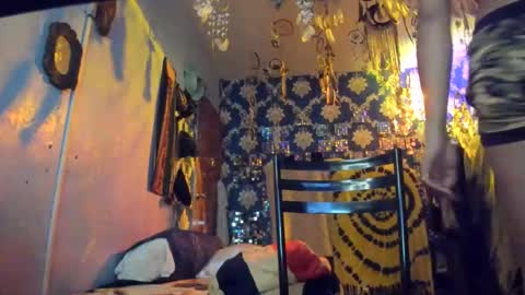 Blush online show from March 8, 2026, 2:04 am