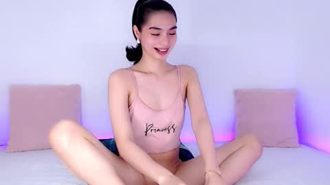 Snapshot of yazmin_amorxx chatting on October 3, 2025, 5:32 pm Zaimin Yaz online show from October 3, 2025, 5:32 pm