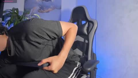 YEIKO ROMERO online show from December 22, 2025, 5:10 pm