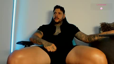 yeikoe1 online show from April 9, 2026, 10:48 pm