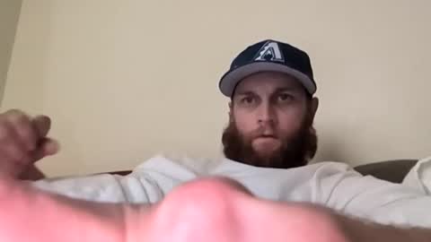 Snapshot of yekim69 chatting on November 10, 2025, 10:20 pm Jennmike online show from November 10, 2025, 10:20 pm