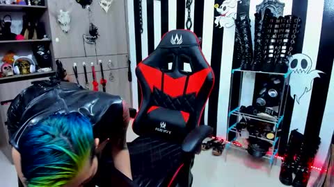 Yelena online show from December 22, 2024, 8:14 pm