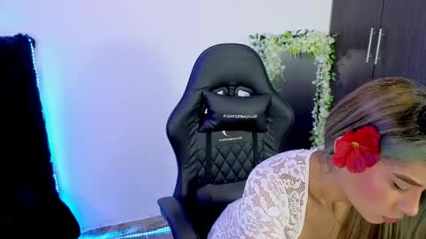 Yeli Amber online show from February 9, 2026, 11:42 pm