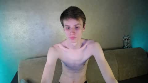 Snapshot of yes_cute_boy_ chatting on March 9, 2026, 9:41 pm Eden online show from March 9, 2026, 9:41 pm