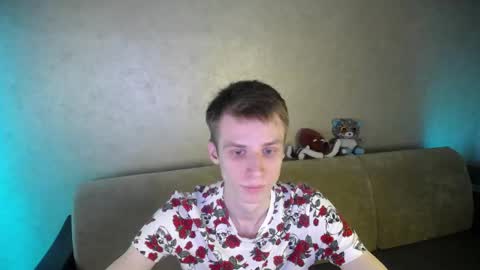 Snapshot of yes_cute_boy_ chatting on May 26, 2026, 12:39 am Eden online show from May 26, 2026, 12:39 am