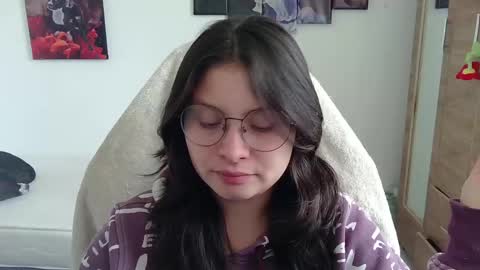 Snapshot of yessica_gomez01 chatting on May 2, 2026, 6:57 pm yessica_gomez01 online show from May 2, 2026, 6:57 pm