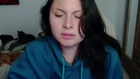 Snapshot of yessica_gomez01 chatting on May 19, 2026, 1:56 am yessica_gomez01 online show from May 19, 2026, 1:56 am