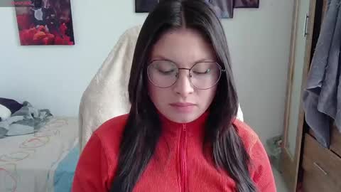Snapshot of yessica_gomez01 chatting on May 26, 2026, 10:28 pm yessica_gomez01 online show from May 26, 2026, 10:28 pm