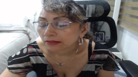 Snapshot of yessilatin chatting on June 20, 2026, 11:18 pm jessy online show from June 20, 2026, 11:18 pm