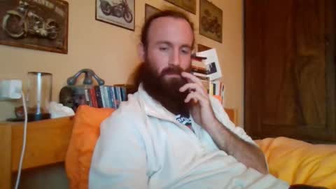 yeti_92 online show from October 16, 2025, 4:08 pm