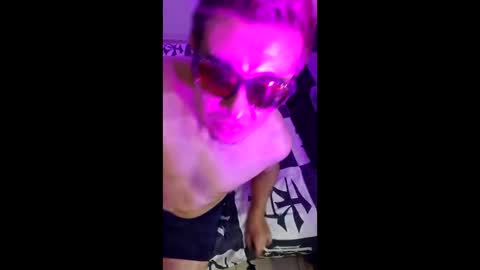 yeyo_sex online show from April 28, 2026, 2:21 am