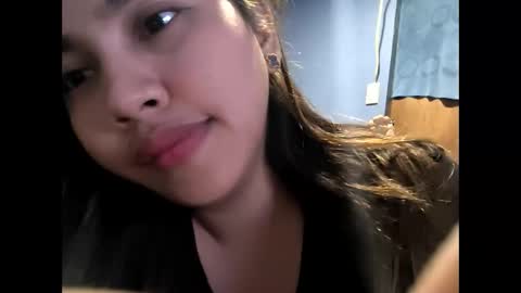 yhang_slut online show from March 13, 2026, 5:19 pm