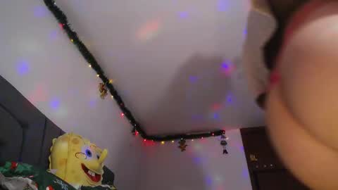 Yiny online show from December 12, 2024, 10:45 am
