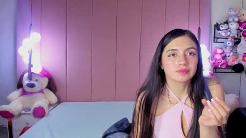 yinyang_luar online show from November 20, 2025, 7:35 pm