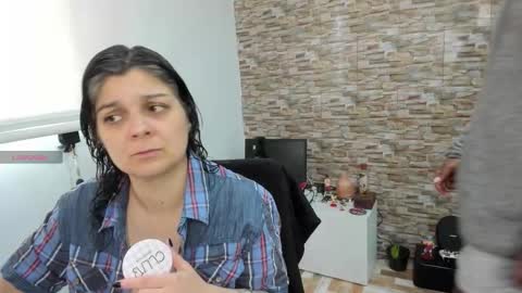 Snapshot of yinyyanghot chatting on November 24, 2025, 3:56 pm yinyyanghot online show from November 24, 2025, 3:56 pm