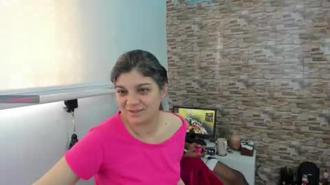 Snapshot of yinyyanghot chatting on December 4, 2025, 4:48 pm yinyyanghot online show from December 4, 2025, 4:48 pm