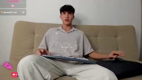 yizus_bonz online show from July 6, 2026, 11:18 pm