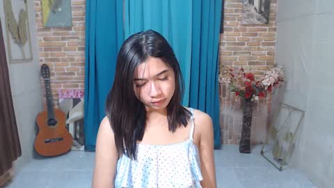 Snapshot of ymee_shane18 chatting on January 22, 2025, 5:37 am ymee_shane18 online show from January 22, 2025, 5:37 am